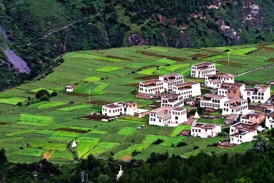 国庆去哪里玩,厦门租车自驾去川西,一个景色媲美西藏的地方